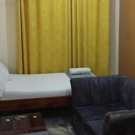 Bed and Breakfast Divine Studio Mombasa Exterior foto